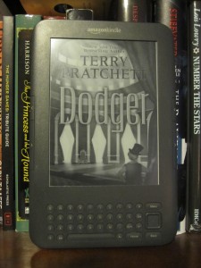 Dodger by Terry Pratchett Kindle Cover